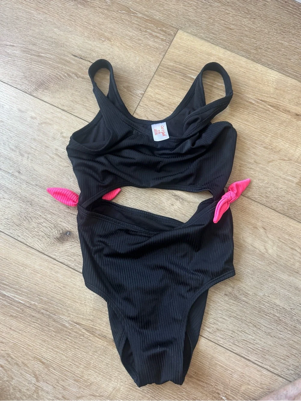 Lot of 12 girls swimsuits. Mostly size 8 but some 10. Target and Abercrombie